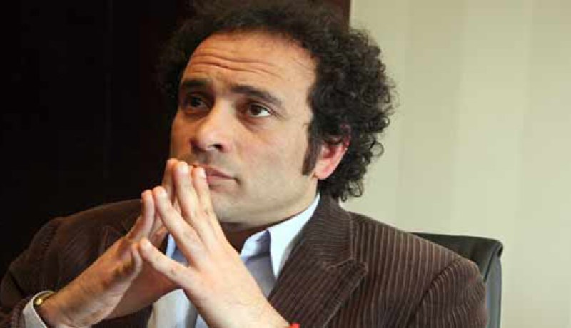 برلماني مصري يطلب جلسة طارئة لمحاسبة المسؤولين عن قتل المتظاهرين