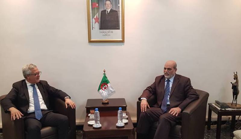 بالصور.. أبو جرة في ضيافة الأرندي