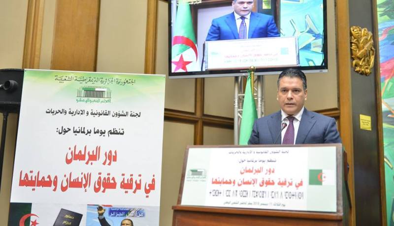 بوشارب: “عقلانية الخيارات الوطنية جعلت الجزائر استثناء جيوسياسيا وثقافيا”
