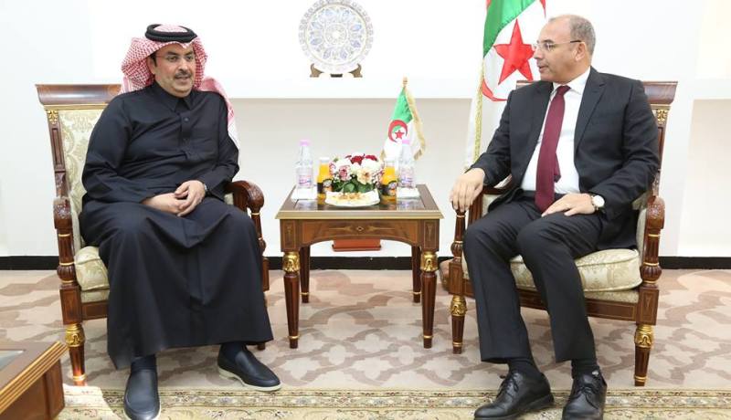 بالصور.. زعلان يتباحث سبل التعاون في المجال الجوي مع قطر