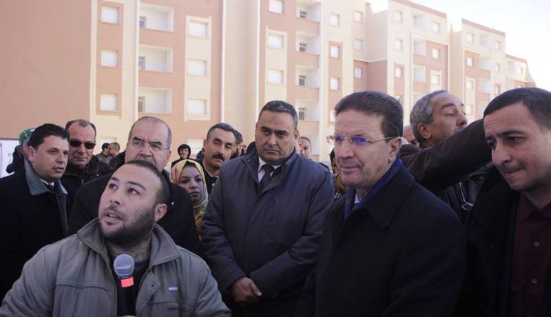 والي قسنطينة يقف على أشغال مشروع 1500 سكن عمومي إيجاري