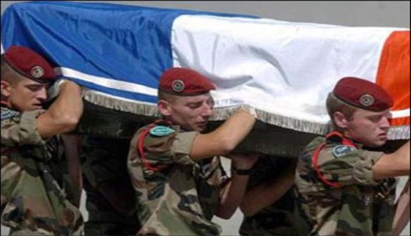 مقتل جندي فرنسي في فرقة مظليين متأثرا بجراحه في مالي