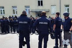 ألمانيا.. شرطي ضمن خلية متطرفة تحرض على الإعتداء على اللاجئين والمسلمين
