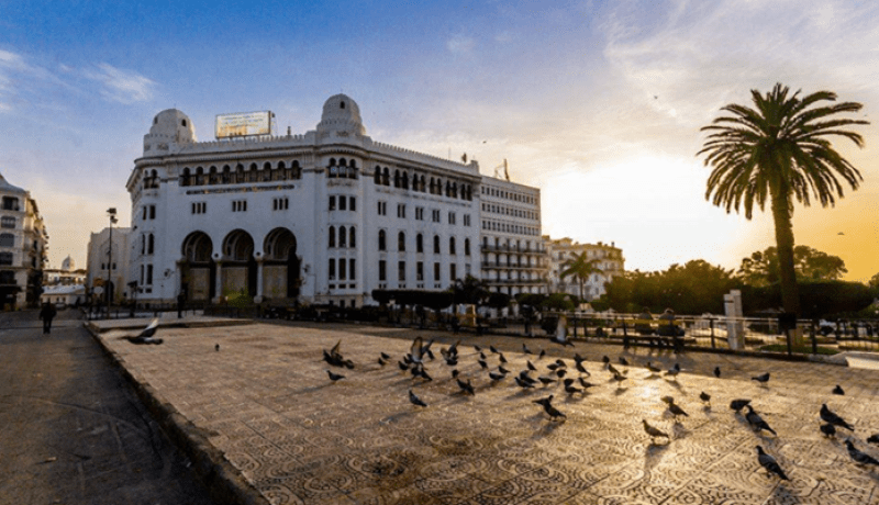 إشاعات حول العثور على قنبلة بالبريد المركزي للعاصمة والشرطة ترد