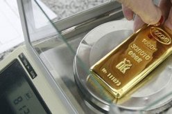 الذهب يعود للارتفاع في محاولة للاستقرار