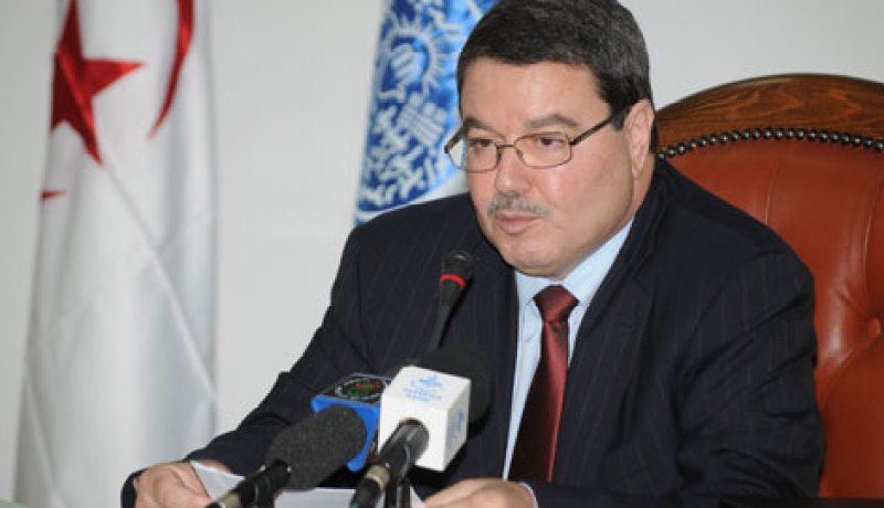 اللواء هامل يلح على ضرورة تحسين الجانب الاجتماعي لموظفي الشرطة