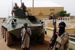 الجزائر تجمع فرقاء الأزمة المالية مجددا في مفاوضات “جوهرية” في سبتمبر القادم