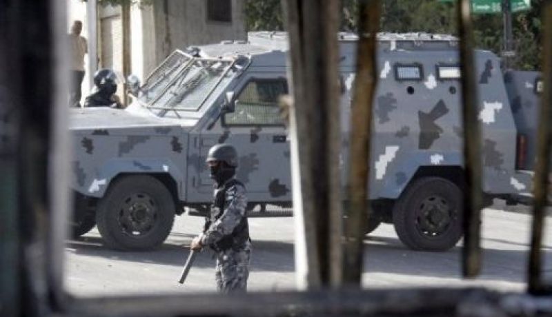 إصابة شخصين بجروح خلال تفريق مظاهرة في معان بالاردن