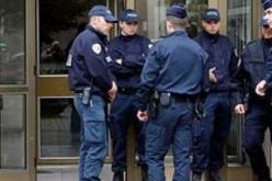 فرنسا تسمح لرجال الشرطة بحمل السلاح في غير أوقات العمل