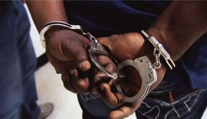 توقيف 13 شخصاً من جنسيات إفريقية متورطين بالتزوير وإنشاء محل للدعارة بالعاصمة