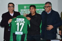 “فاهم بوعزة” يوقّع في مولودية بجاية