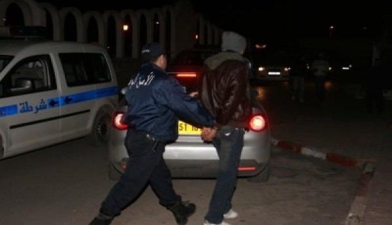 الإطاحة بشخصين مسبوقين قضائيا وحجز 67 كلغ من المخدرات في تلمسان