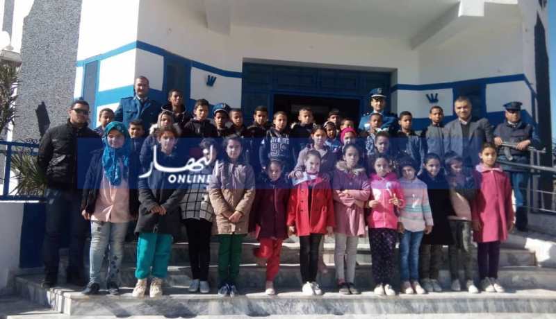 بالصور.. تلاميذ ابتدائية الشهيد عائشة نواصر في ضيافة الشرطة بغرداية