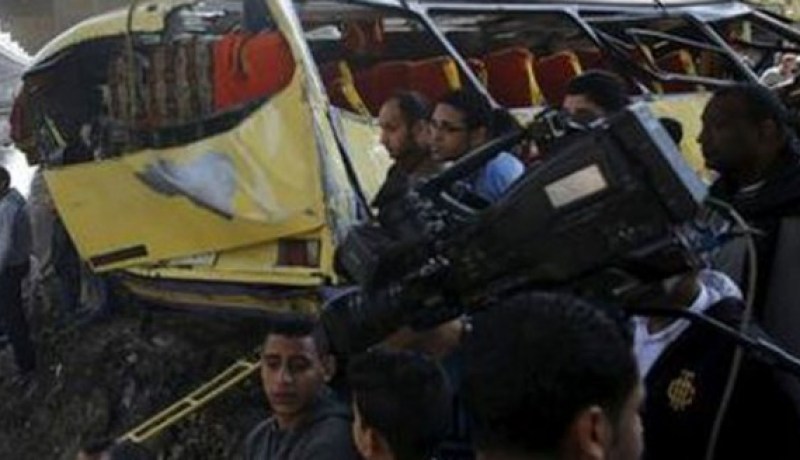 مقتل 16 شخصا في سقوط حافلة على موقف السيارات في الجيزة المصرية