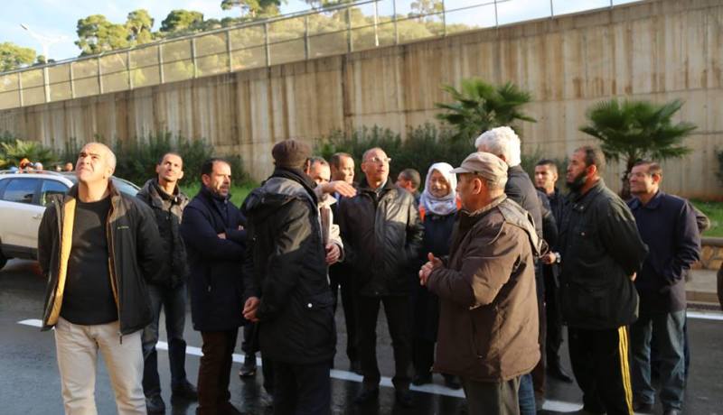 زعلان يتفقد موقع حادث انزلاق التربة بالعاصمة