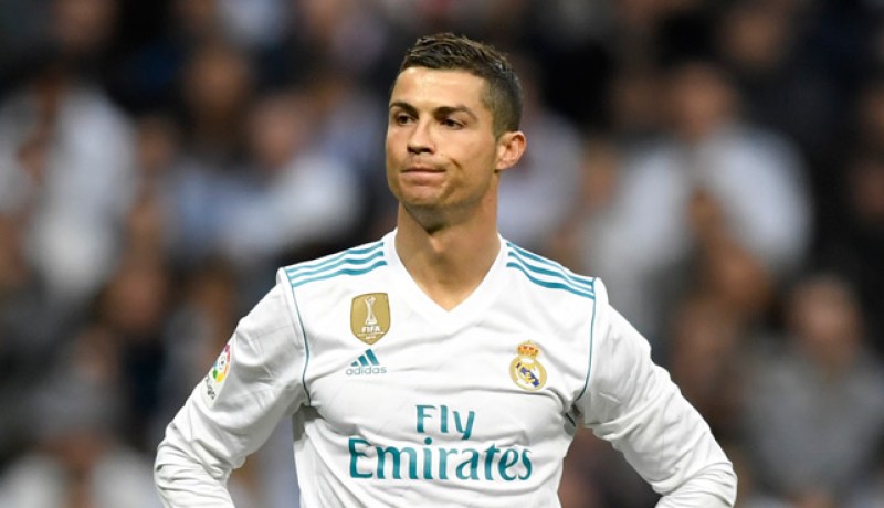 “رونالدو” يُملي شروطه على “ريال مدريد” من أجل البقاء !
