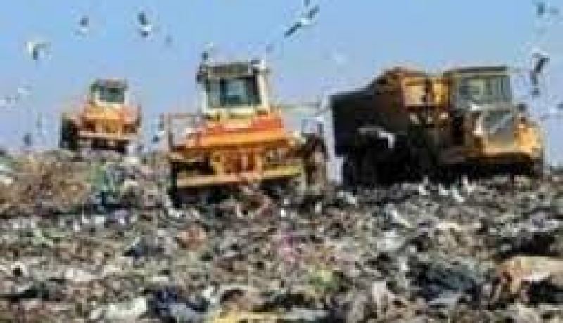 مؤسسة اكسترانيت تجمع أكثر من 2000 طن من النفايات يوميا