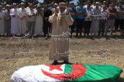 بالصور.. عون الحماية شمس الدين الذي انقذ شاب من الإنتحار يوارى الثرى