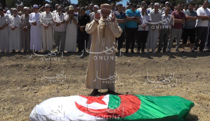 بالصور.. عون الحماية شمس الدين الذي انقذ شاب من الإنتحار يوارى الثرى