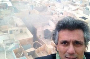 رشيد نكاز يتعرض للرشق بالحجارة أثناء زيارته لغرداية