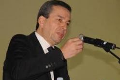 بن يونس يؤكد أن المعيار الوحيد  لمنح قرض لمؤسسة يجب أن يكون قدرتها على التسديد