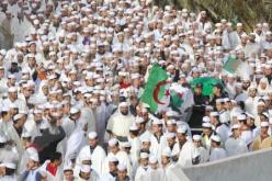 الإباضيون يشيعون جنازة الفقيدين كروشي وزايط