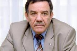 تواتي يدعو الى ضرورة انتهاج إستراتيجية مبنية على البعد الوطني