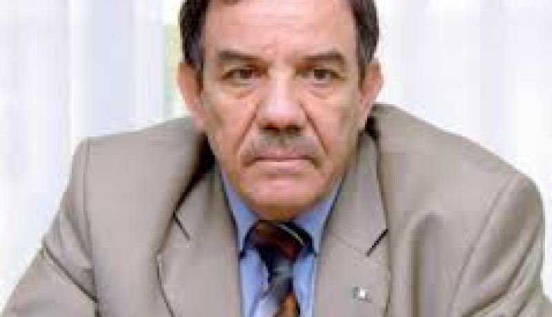 تواتي يدعو الى ضرورة انتهاج إستراتيجية مبنية على البعد الوطني