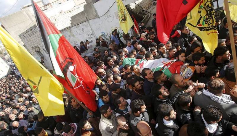 بالصور.. تشييع جثمان الشهيد الفلسطيني الجزائري “هيثم ياسين”