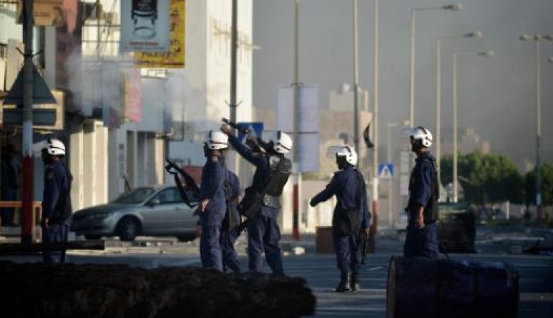 البحرين.. احتجاجات واشتباكات مع الامن بسبب محاصرة قرية العكر