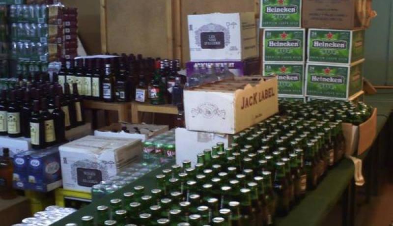 توقيف 5 بارونات وحجز أزيد من 4 آلف وحدة من الخمور في الجلفة