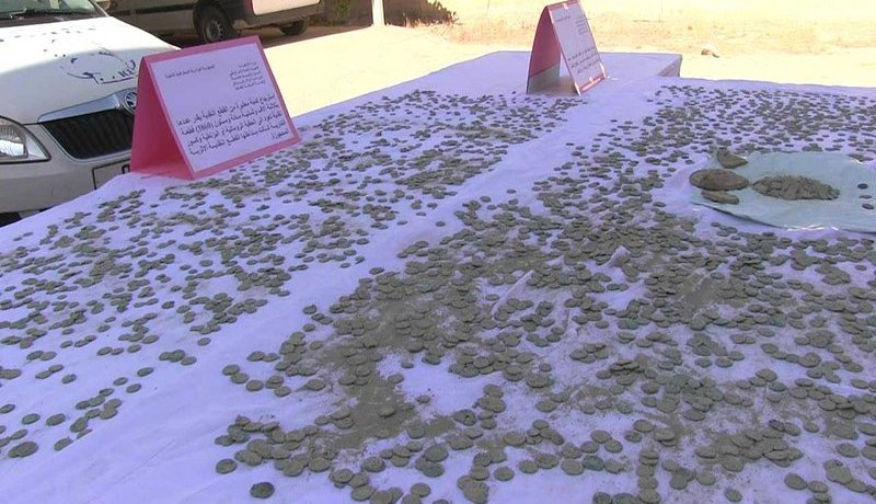 توقيف 4 أشخاص بحوزتهم 1300 قطعة نقدية قديمة بخنشلة