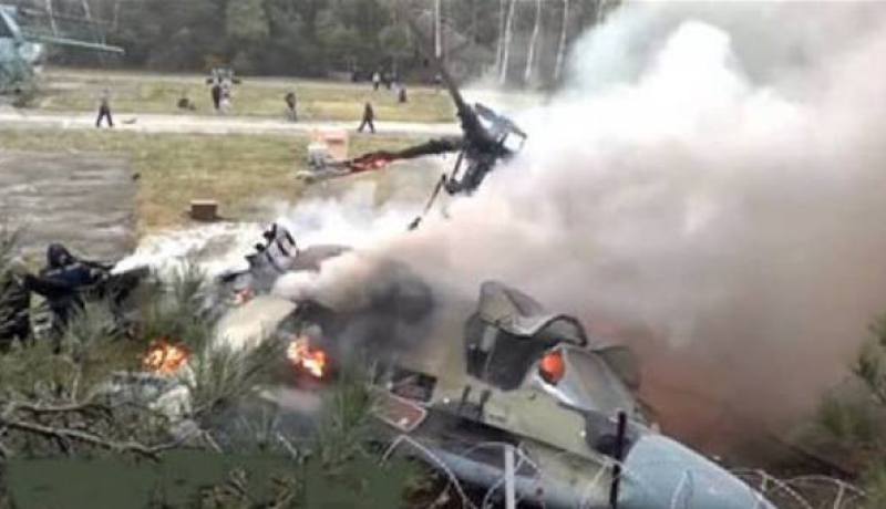 مقتل 4 عسكريين في تحطم مروحية في فيتنام