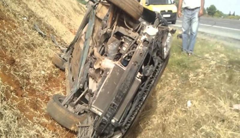 قتيل و4 جرحى اثر انحراف سيارة في النعامة