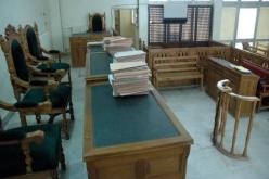 طالبـــة تسـرق مجوهــــرات مـن والـدتــهــــا و65 ملــيــونا وتســلـمـهـا لزمـلائهـا في جـامـعـة باب الــزوار