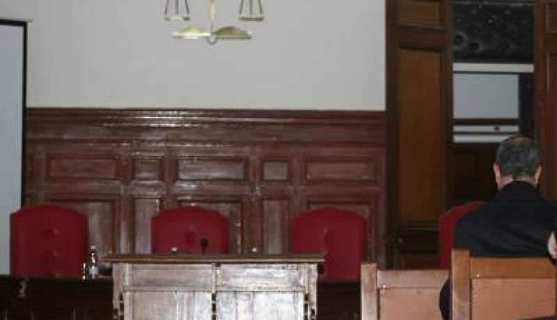 شبكة سرقة السـيارات وتزوير وثائقها أمام جنايات العاصـمة