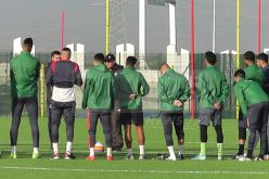 لاعبو اتحاد بلعباس يدخلون في اضراب و يقاطعون التدريبات!