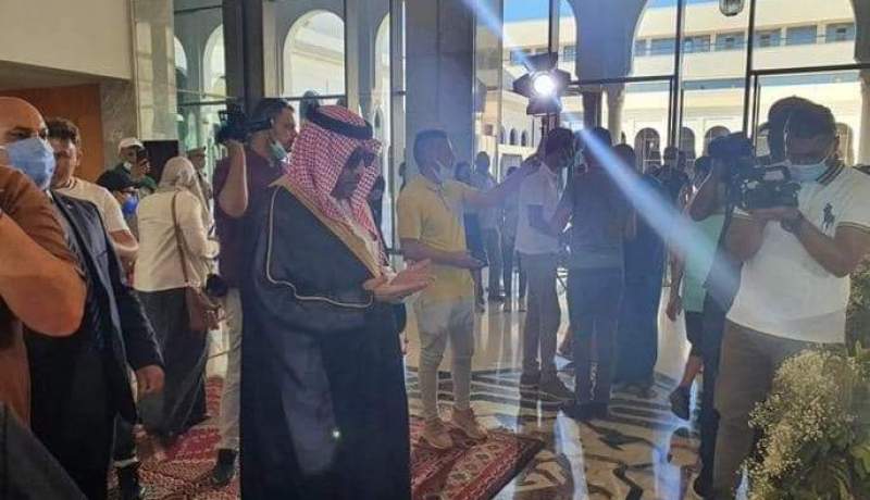 السفير السعودي بالجزائر يترحم على شهداء المقاومة الشعبية