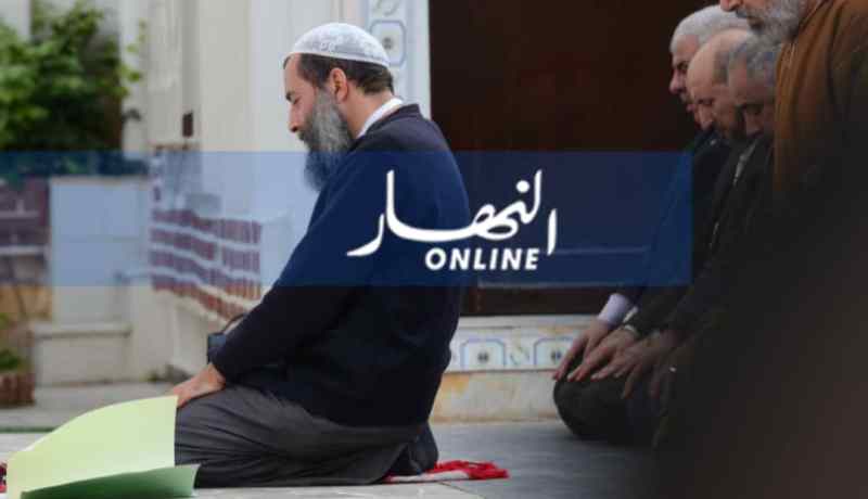 بالفيديو والصور.. كمال ڨمازي قيادي في حزب الفيس المحل يؤم المعارضة بمقر بن فليس