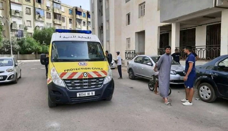 سقوط شخص من الطابق الرابع لعمارة على سيارة بالشلف