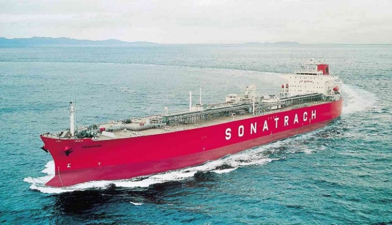  البحرية الإيرانية تعترض ناقلة بترول تابعة لـ”سوناطراك”.. ووزارتي الطاقة والخارجية تتدخلان