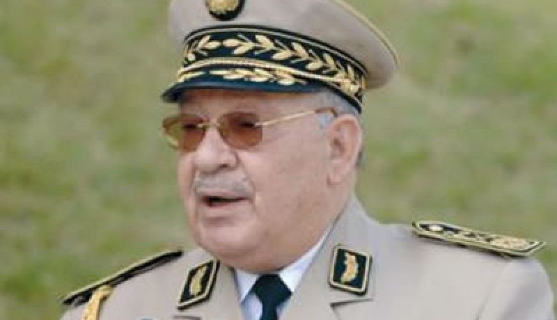 الفريق قايد صالح : الجيش الوطني الشعبي سيبقى مظلة الأمن و الأمان التي تحتمي بها الجزائر