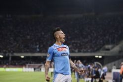 نابولي يفوز على كالياري ويشدد الخناق على يوفنتوس