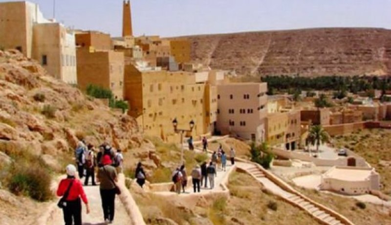 المجتمع المدني بغرداية يساند الجيش الوطني والمسار الإنتخابي