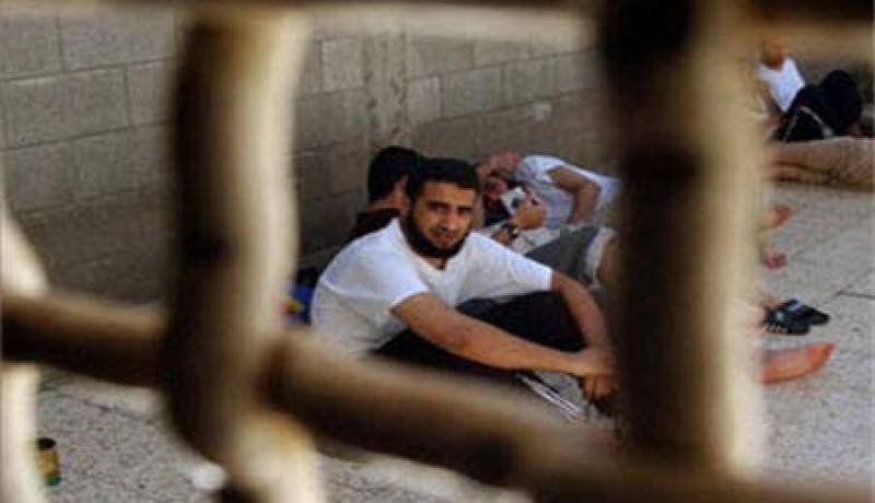 مئات الأسرى الفلسطينيين يواصلون اضرابهم عن الطعام في السجون الاسرائيلية لليوم الثاني على التوالي
