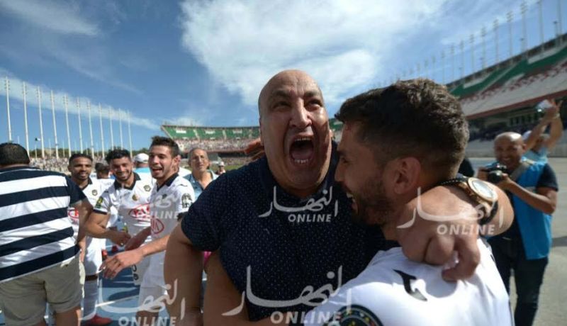 بالصور ..فرحة أنصار ولاعبي الوفاق بعد الفوز على المولودية