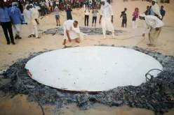 بالصور- أكبر” خبزة ملة” قطرها 6 أمتار في الوادي