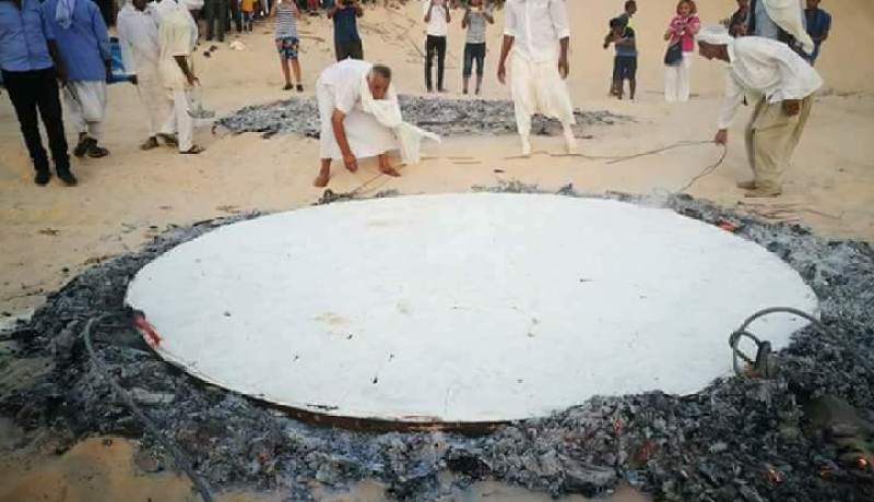 بالصور- أكبر” خبزة ملة” قطرها 6 أمتار في الوادي