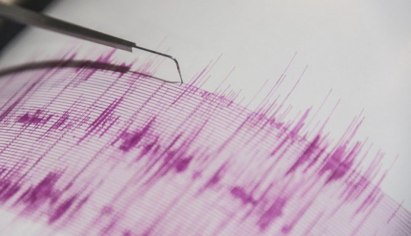 زلزال بقوة 5.9 درجات يضرب شرق إندونيسيا