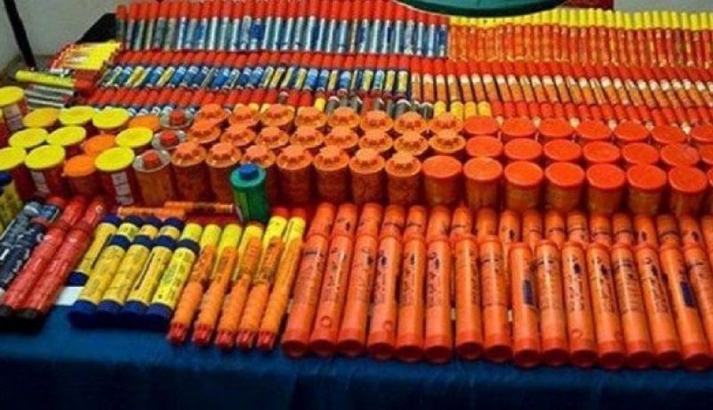 أمن ورقلة يحجز أزيد من 900 وحدة من الشماريخ
